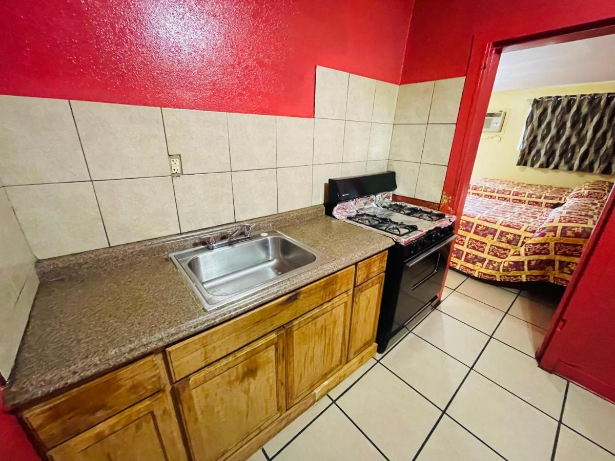 Royal Palms Motel & Rv Park New Orleans Bagian luar foto